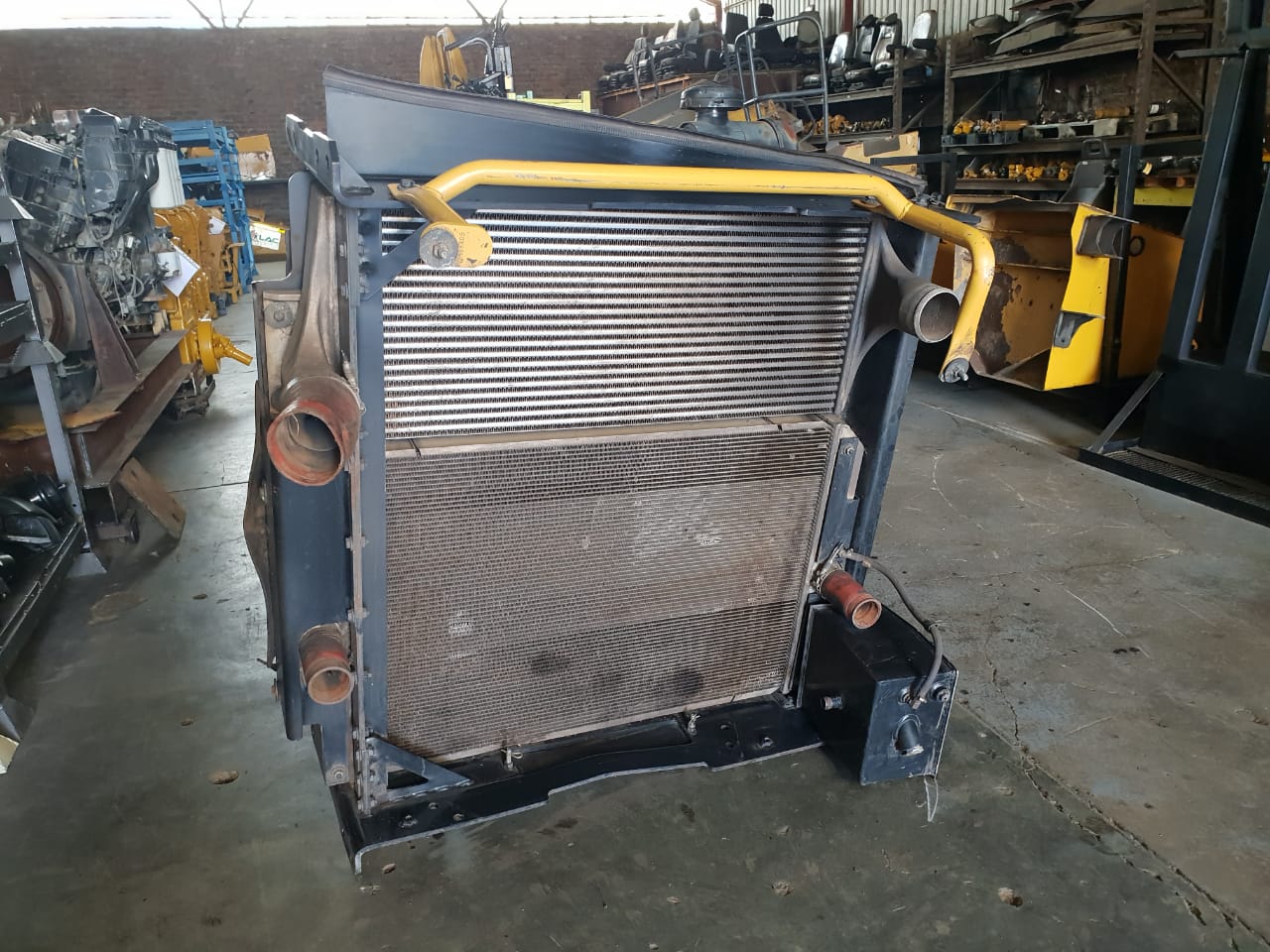 1-7 CAT Radiator - Image 1