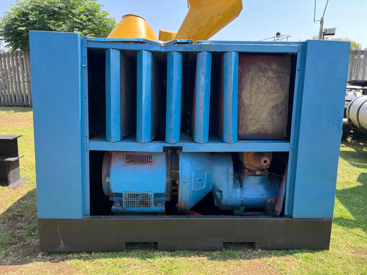 3135a (1) Compair Broomwade Compressor 457 cfm - Image 1