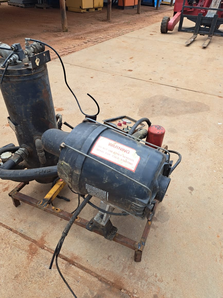 4e618040-bff3-46ea-a6fc-8409f0322d48 Compressor Air end Unit - Image 1