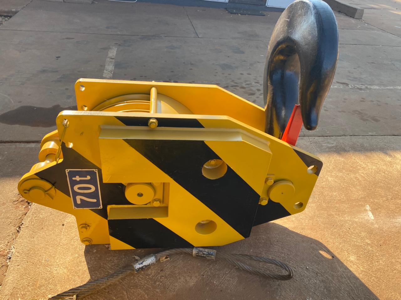 f54d00ec-9495-42b2-ba3b-9066205c7753 70 Ton Hook Block For Crane - Image 1